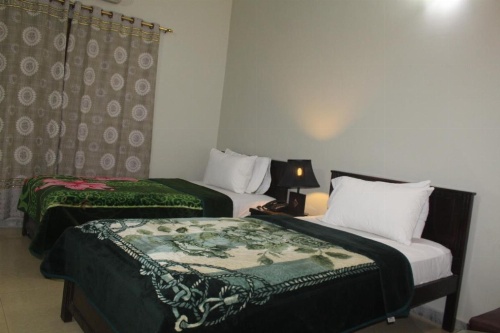 Clifton Guest House Bath Island image 9
