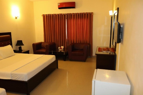 Clifton Guest House Bath Island image 15