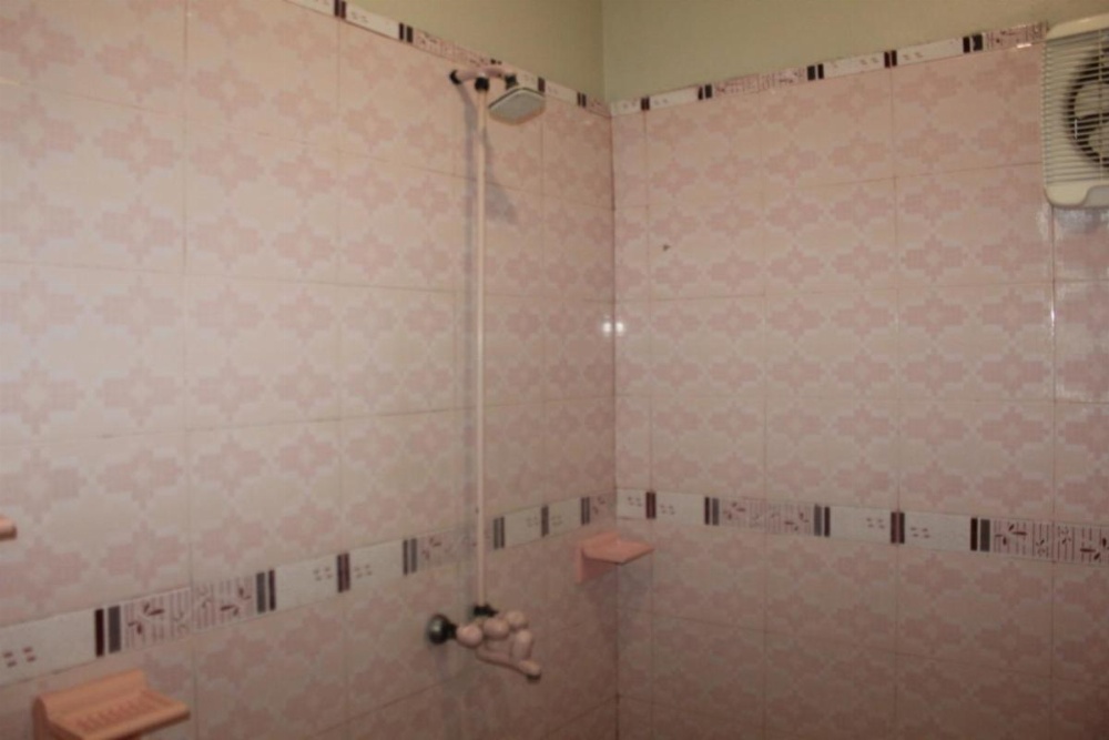 Clifton Guest House Bath Island